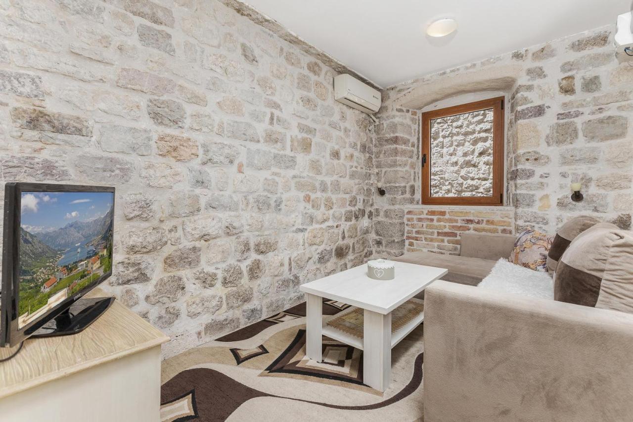 Historical Heart Apartment Kotor Ngoại thất bức ảnh